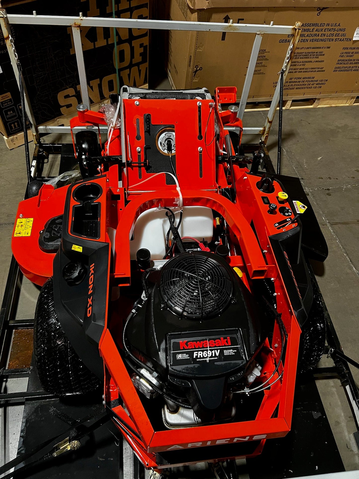 Ariens IKON XD 52 (52") 23HP Kawasaki Zero Turn Lawn Mower 915267 (Scratch & Dent)
