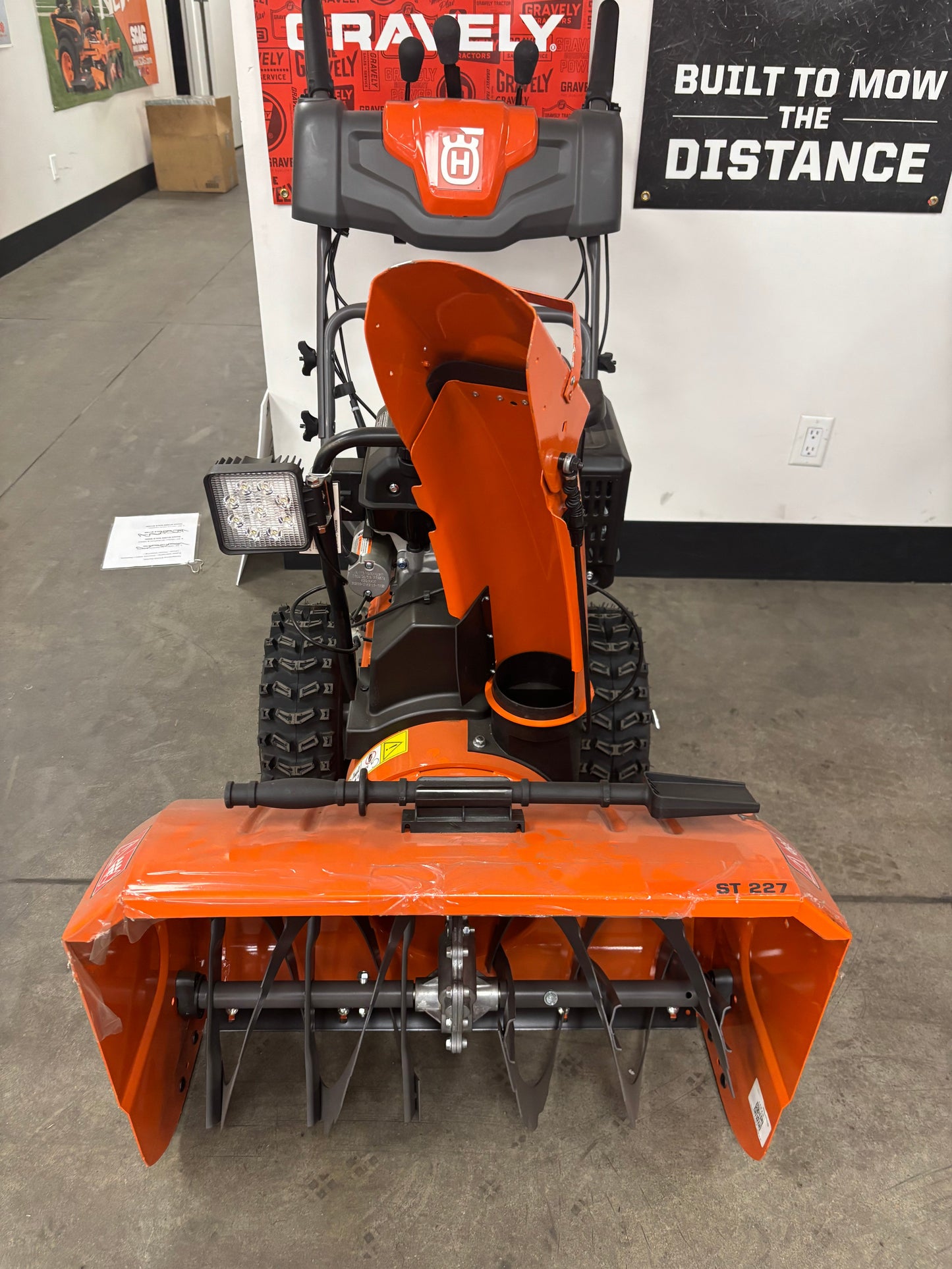 Husqvarna ST227 (27") 254cc Two-Stage Snow Blower w/ Power Steering (Scratch & Dent/Full Warranty)