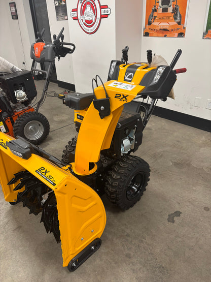 Cub Cadet 2X (30") 357cc Two-Stage Snow Blower w/ EFI Engine (Scratch & Dent/Full Warranty)