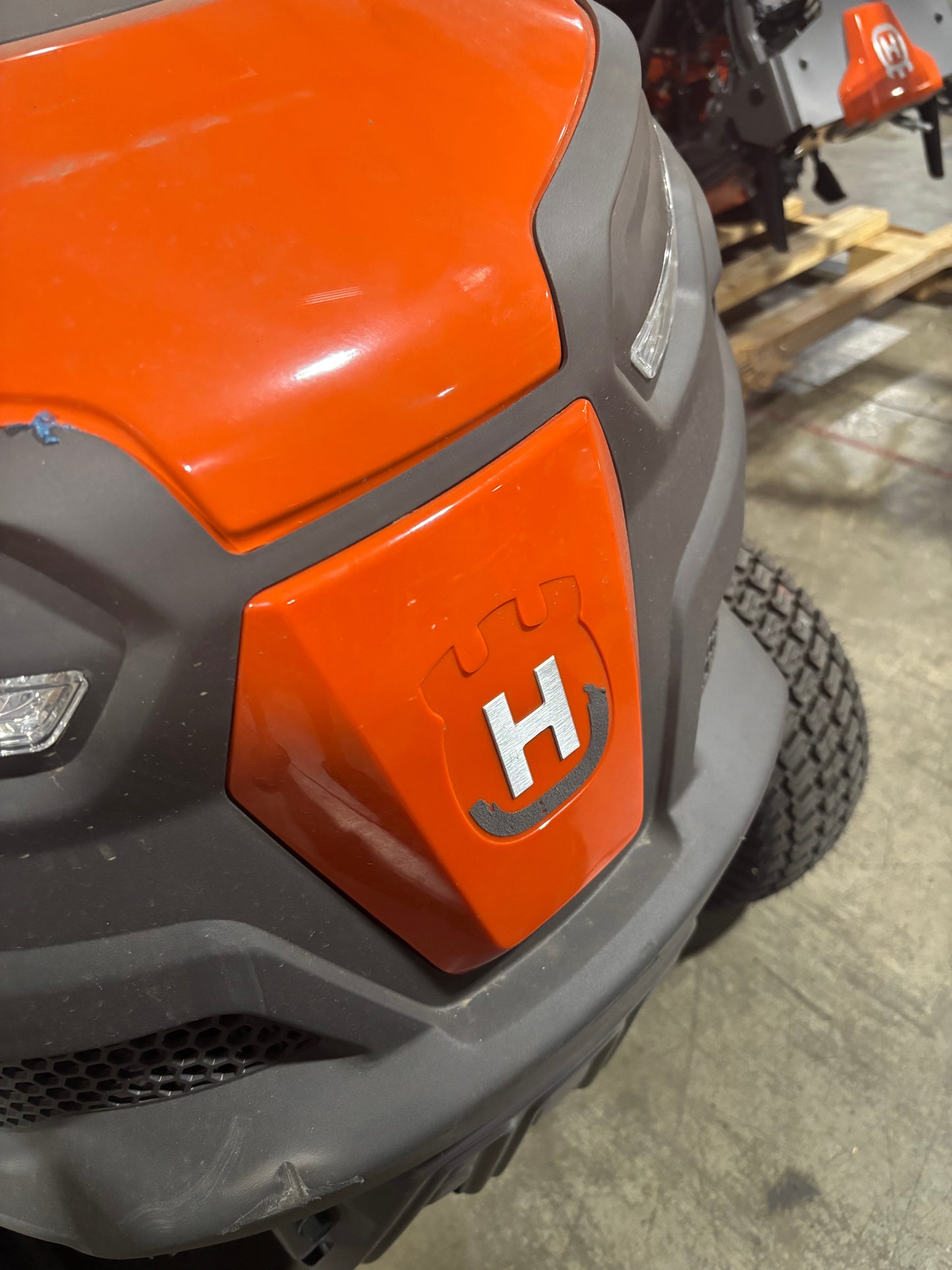 Husqvarna TS 348XD (48") 24HP Kawasaki Garden Tractor w/ Locking Diff (Scratch & Dent/Full Warranty)