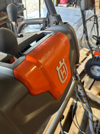 Husqvarna ST330 (30") 369cc Two-Stage Snow Blower w/ Power Steering (Scratch & Dent/Full Warranty)