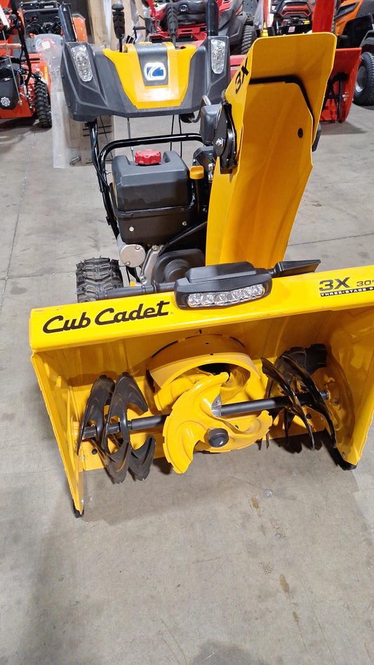 Cub Cadet 3X 30 HD (30") Three-Stage Snow Blower (Scratch & Dent/Full Warranty)